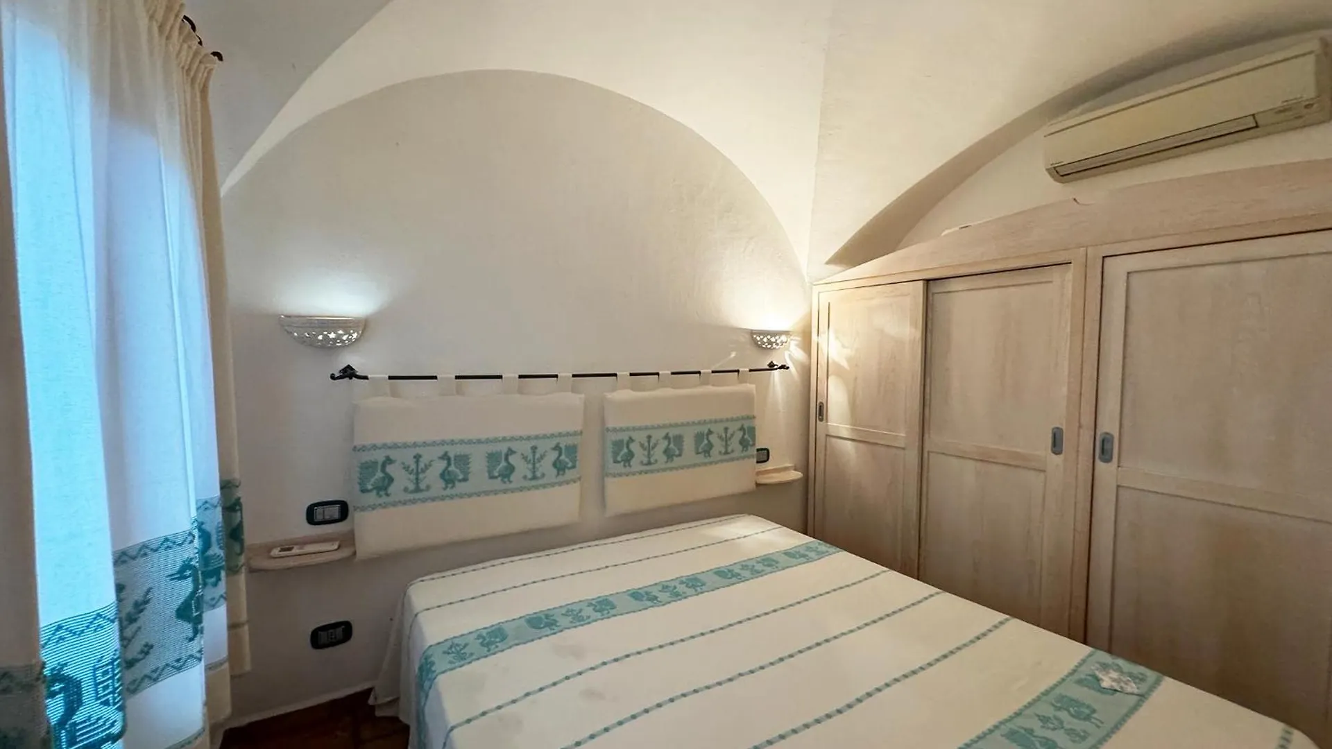 Villa Lisa Porto Taverna Italia